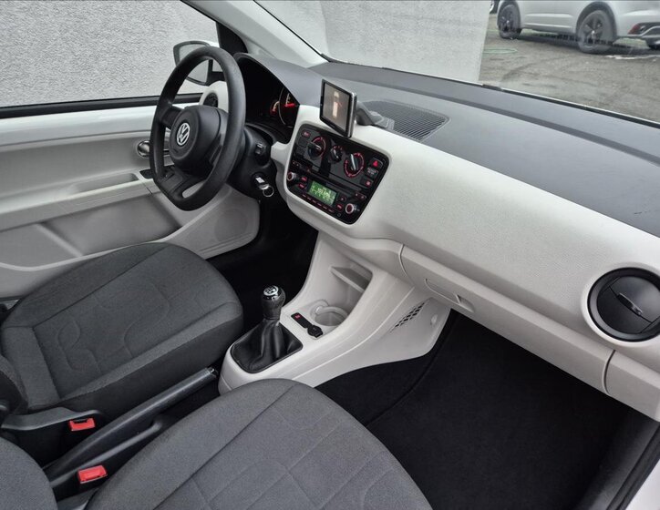 Volkswagen up! 18