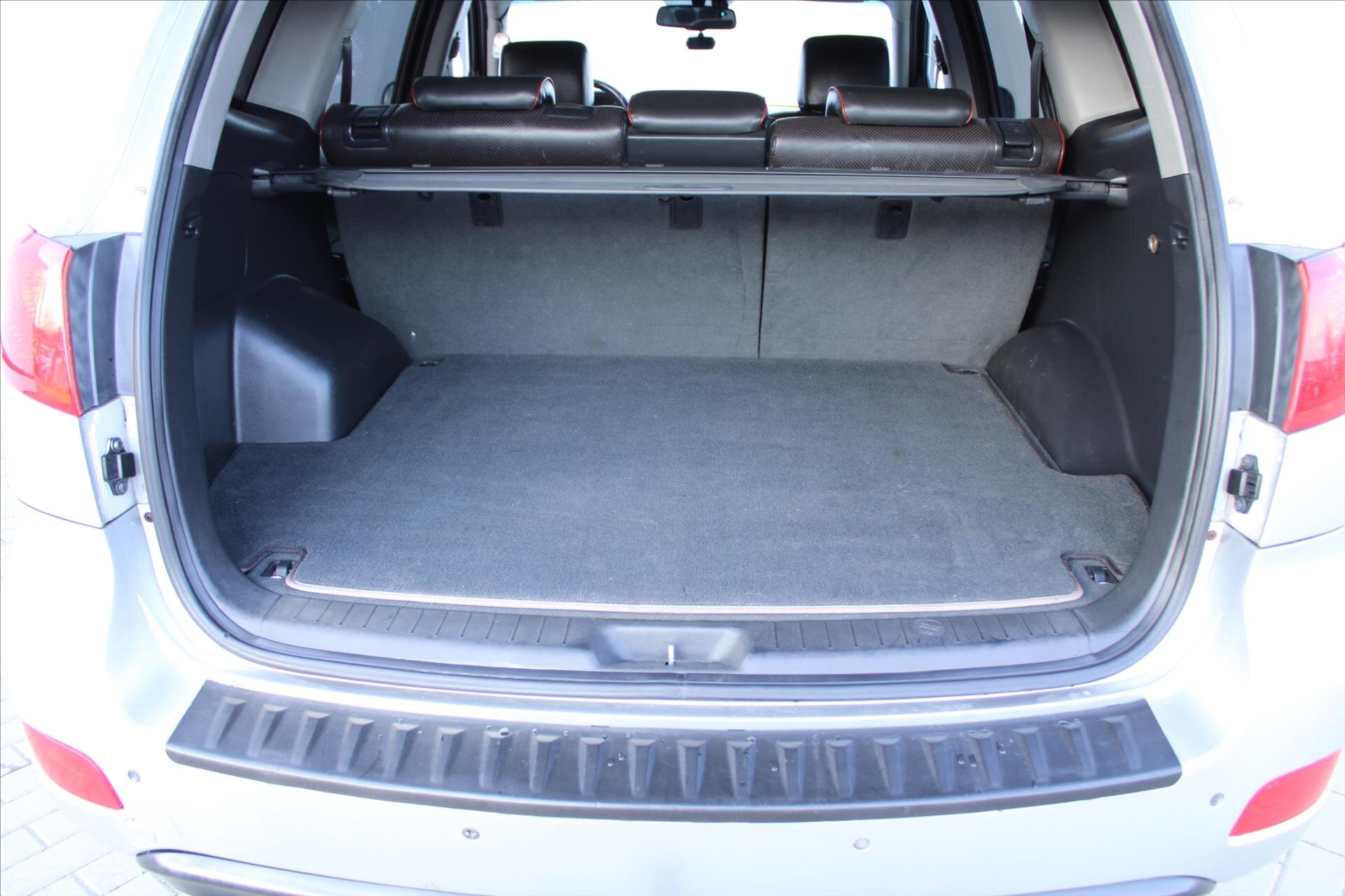 Hyundai Santa Fe SUV / Terénní 2,2 l 114 kw