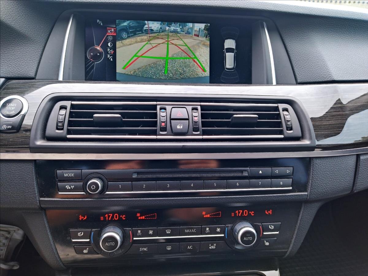 BMW Řada 5 Kombi 3,0 l 190 kw