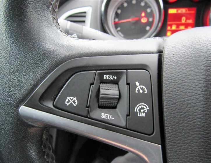 Opel Astra Hatchback 1,4 l 103 kw