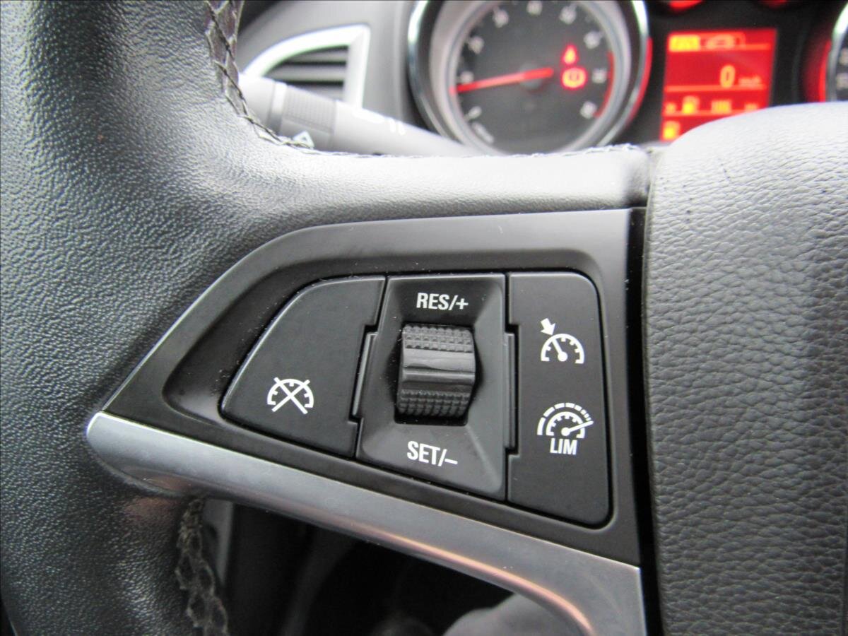 Opel Astra Hatchback 1,4 l 103 kw