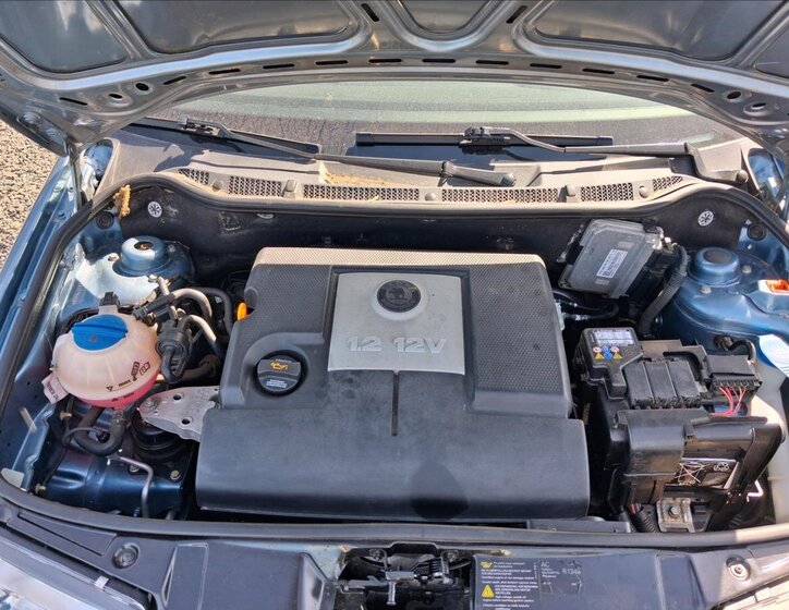 Škoda Fabia Sedan / Limuzína 1,2 l 47 kw