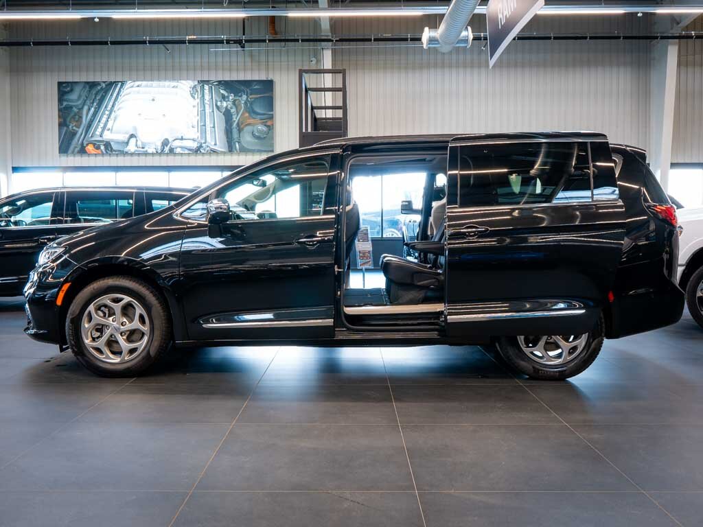 Chrysler Pacifica MPV 3,6 l 221 kw