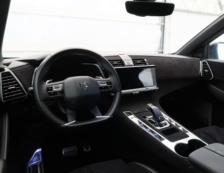 DS Automobiles DS7 Crossback 17