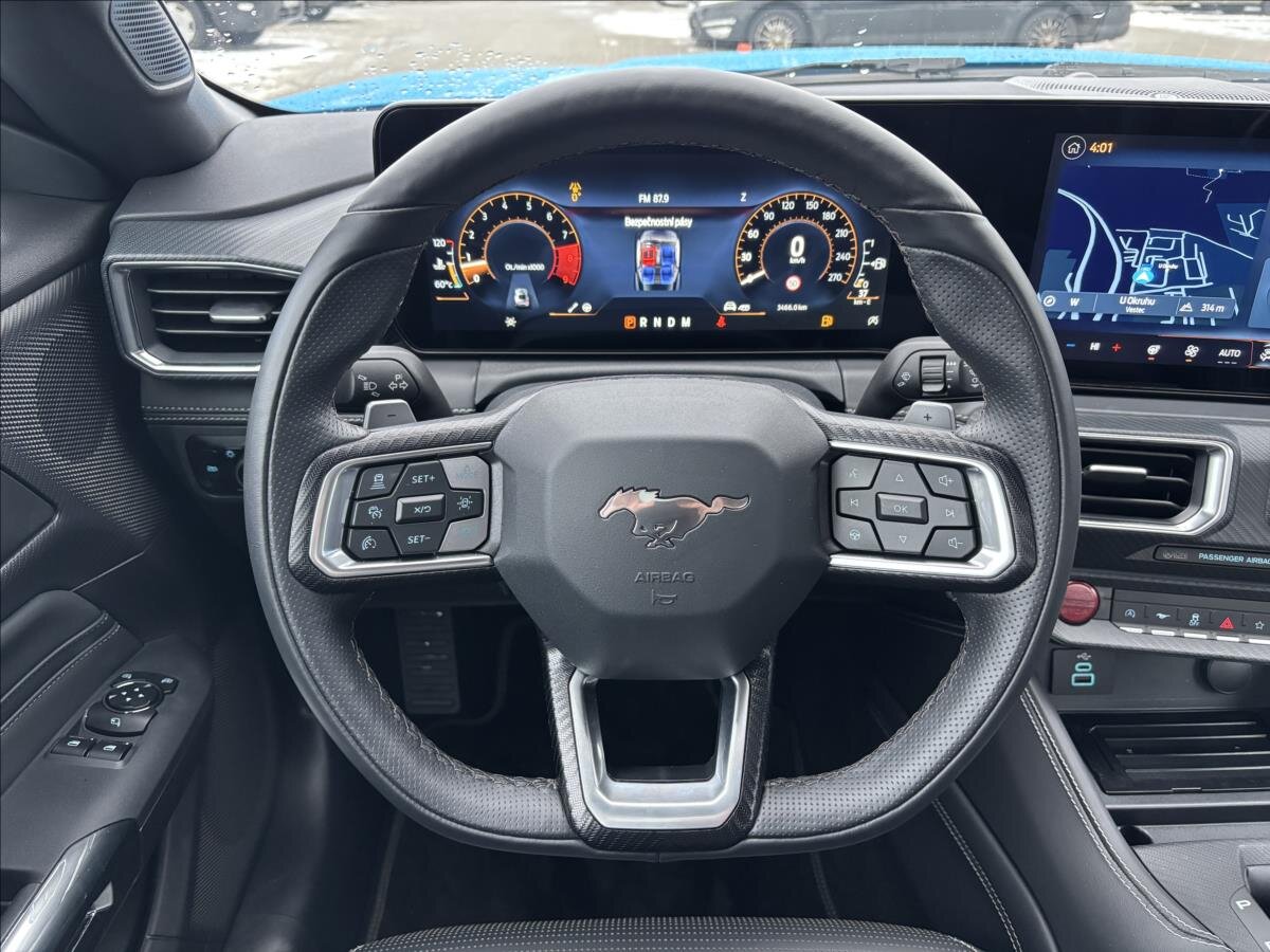 Ford Mustang Kupé 5,0 l 328 kw