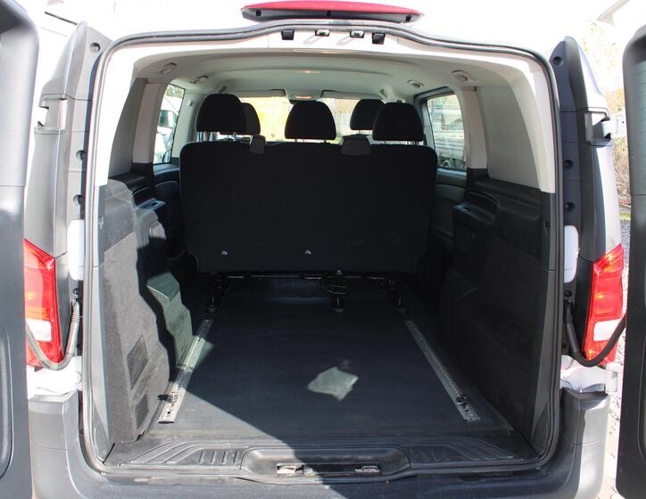 Mercedes-Benz Vito 7