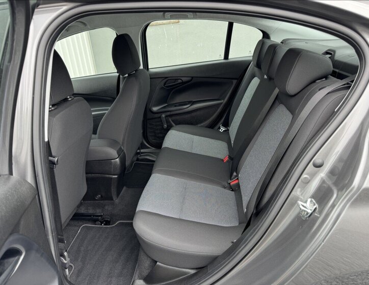 Fiat Tipo Sedan / Limuzína 1,4 l 70 kw