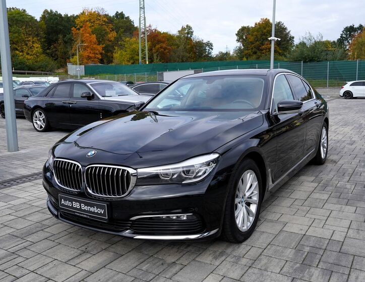 BMW Řada 7 2
