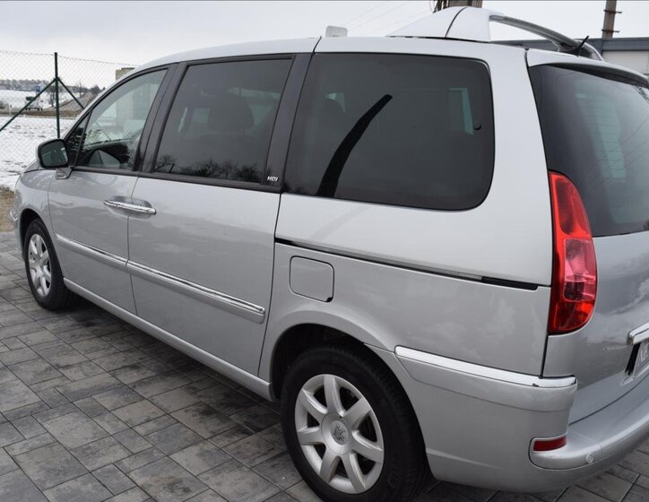 Peugeot 807 MPV 2,0 l 100 kw