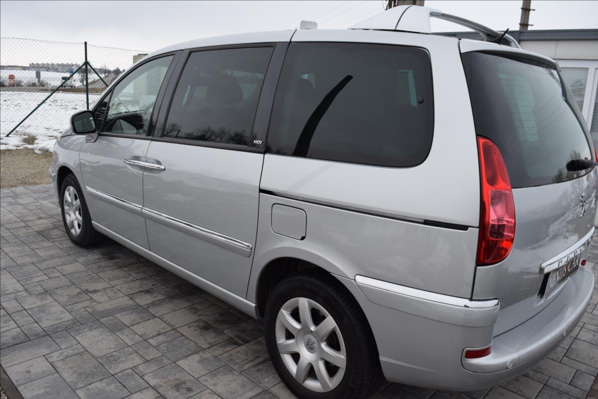 Peugeot 807 MPV 2,0 l 100 kw