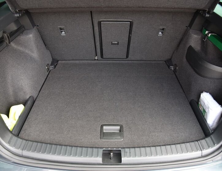 Škoda Karoq SUV / Terénní 1,5 l 110 kw