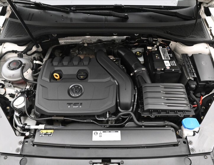 Volkswagen Passat Kombi 1,5 l 110 kw