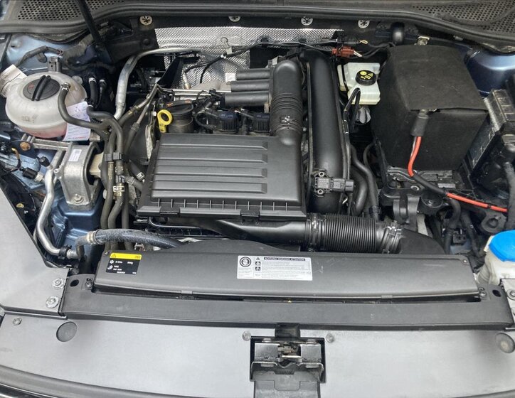 Volkswagen Passat Kombi 1,4 l 110 kw