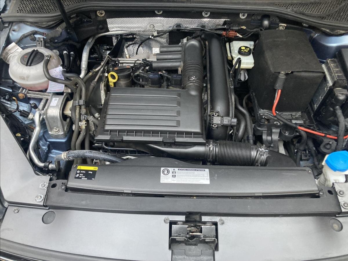 Volkswagen Passat Kombi 1,4 l 110 kw