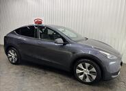 Tesla Model Y 11