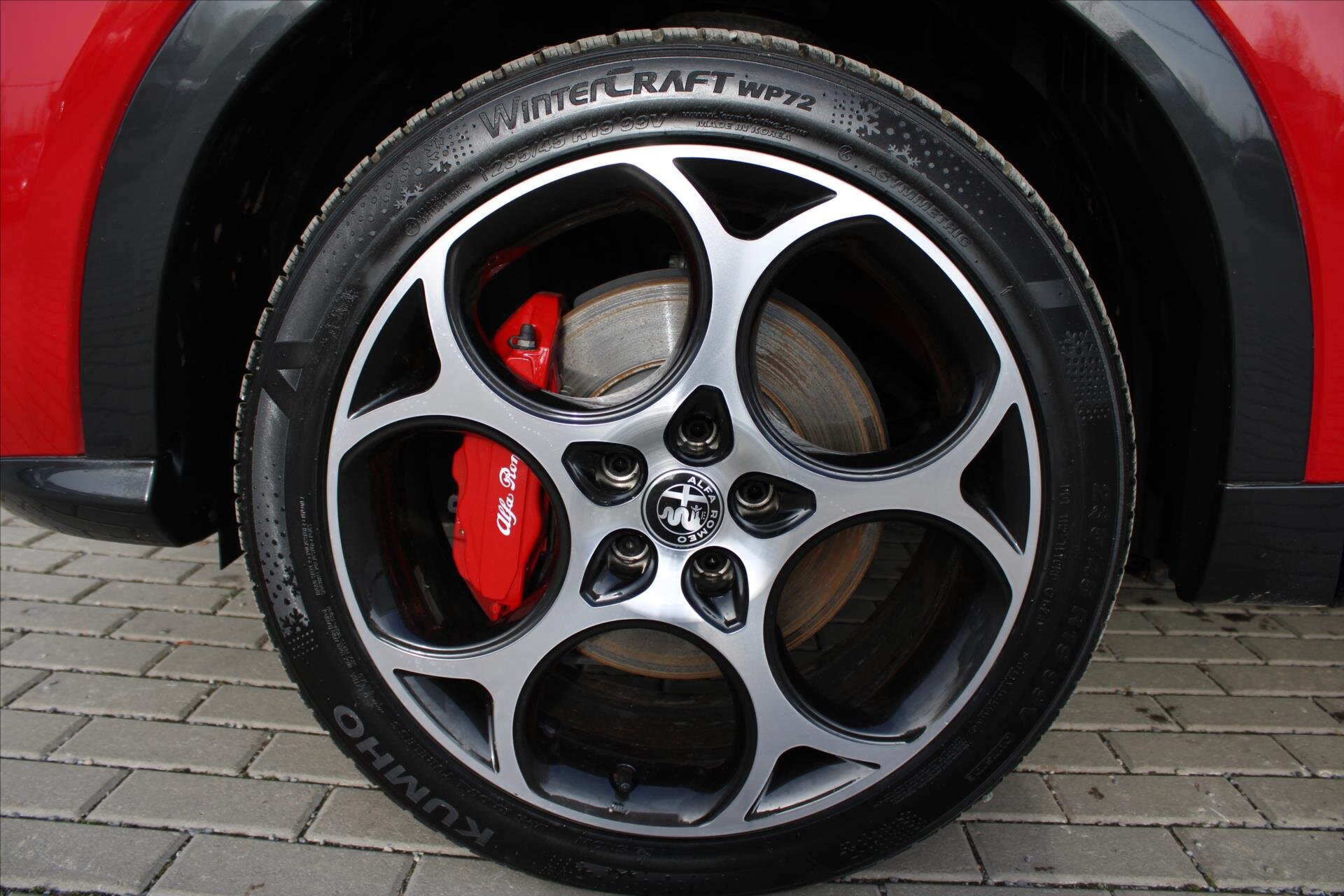 Alfa Romeo Tonale SUV / Terénní 1,3 l 226 kw