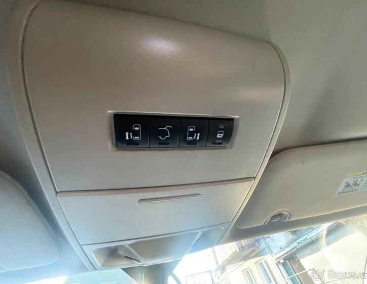 Chrysler Town & Country MPV 3,6 l 208 kw
