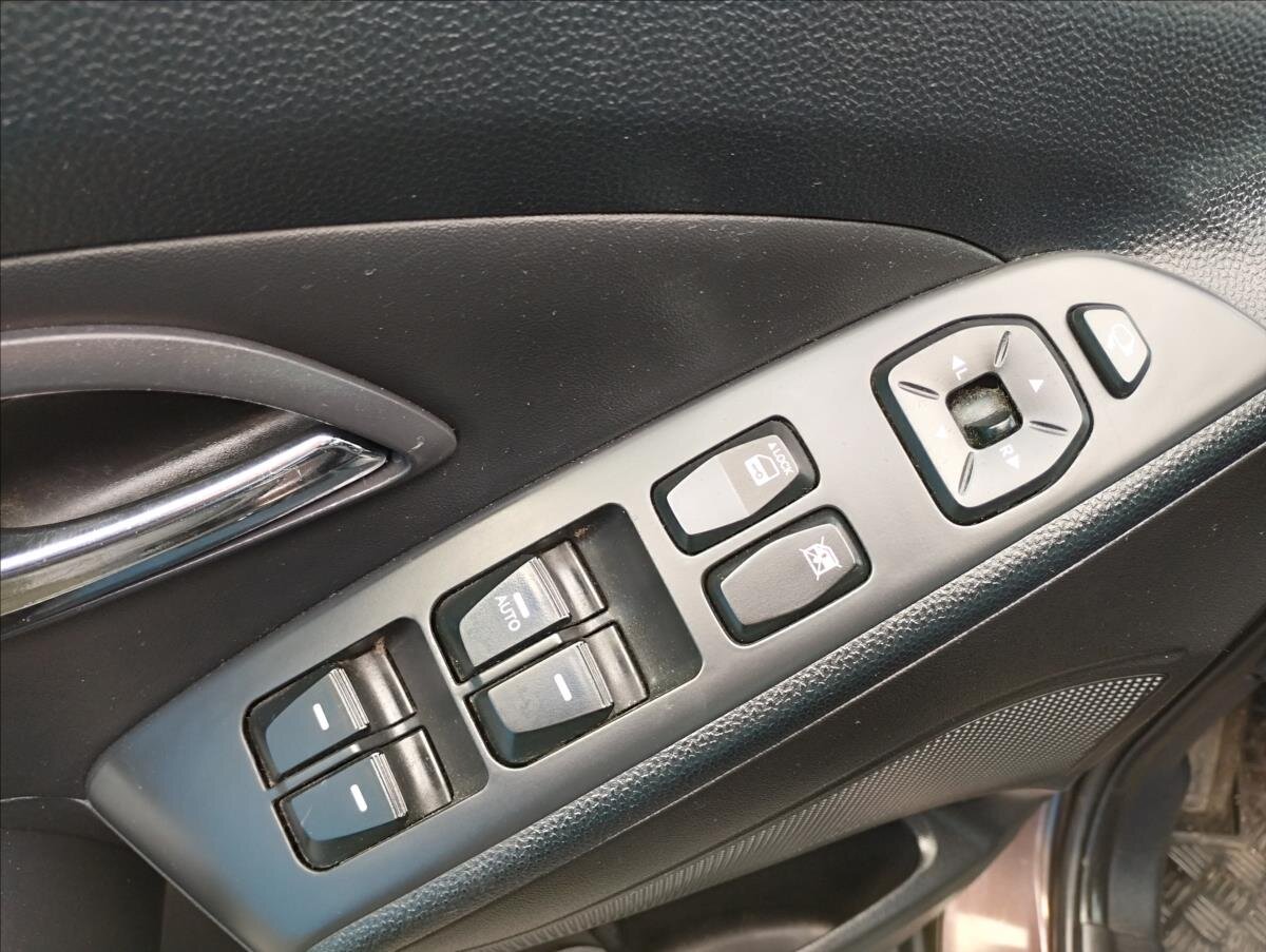 Hyundai ix35 SUV / Terénní 1,7 l 85 kw