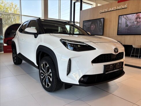 Toyota Yaris Cross SUV 1,5 l 85 kw