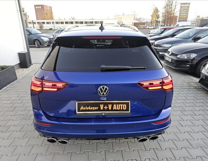 Volkswagen Golf Kombi 2,0 l 235 kw