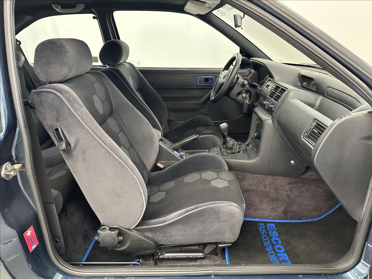 Ford Escort Hatchback 2,0 l 162 kw