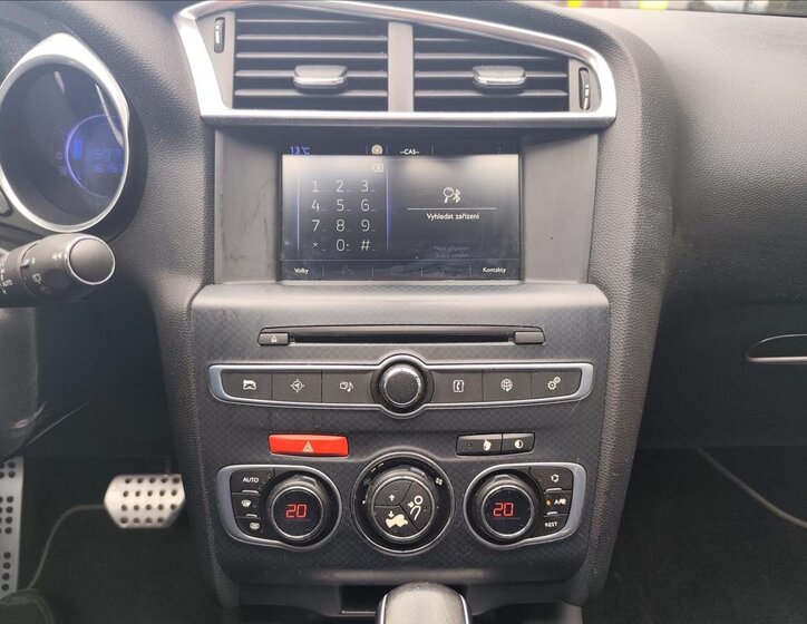 DS Automobiles DS4 Hatchback 2,0 l 133 kw