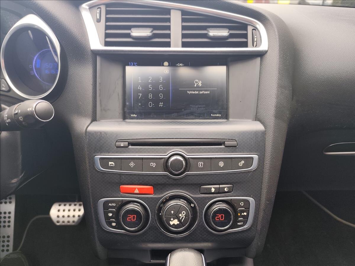 DS Automobiles DS4 Hatchback 2,0 l 133 kw