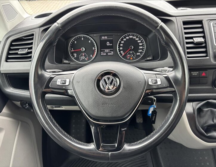 Volkswagen Transporter 16