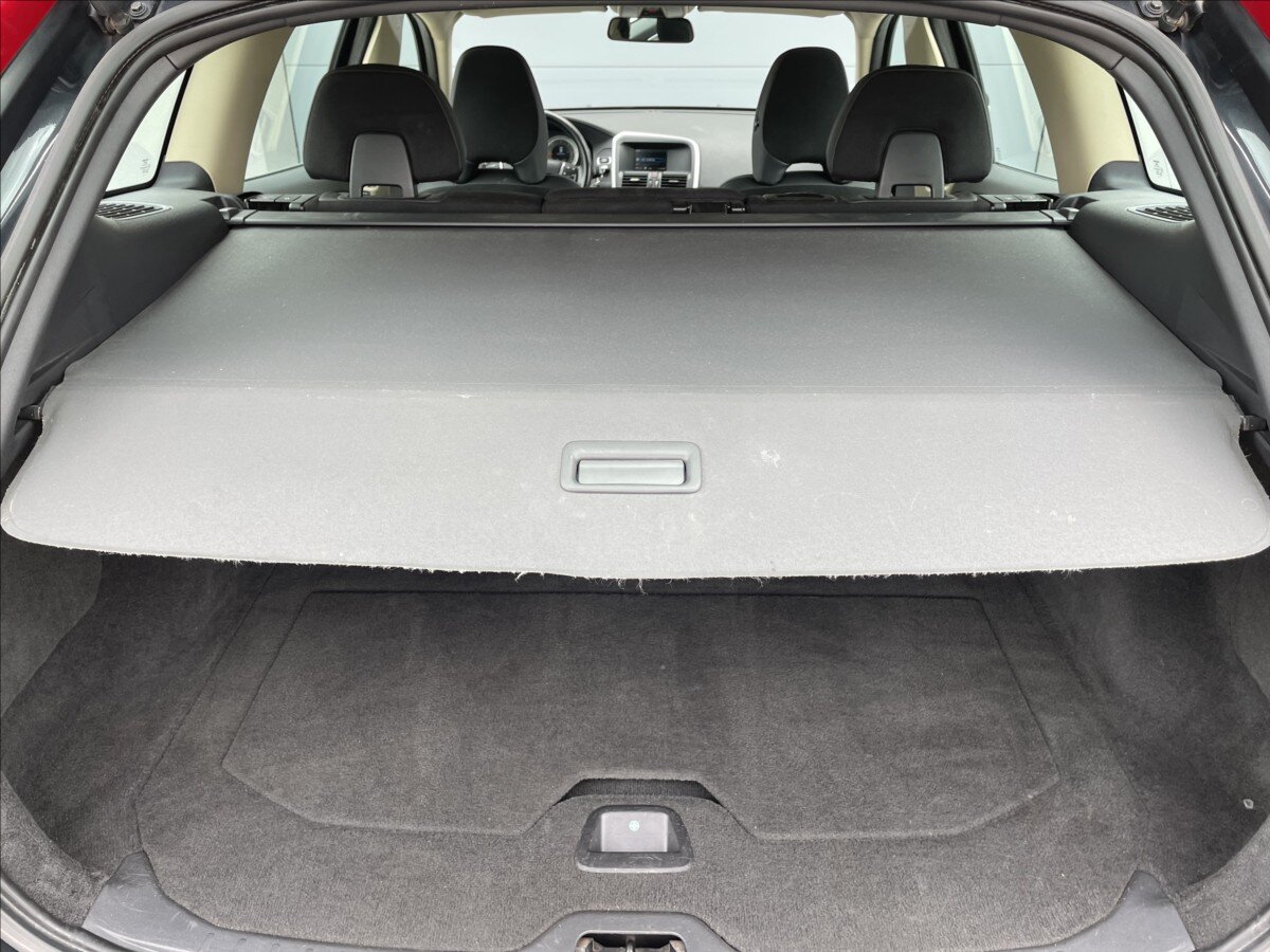 Volvo XC60 Kombi 2,4 l 151 kw