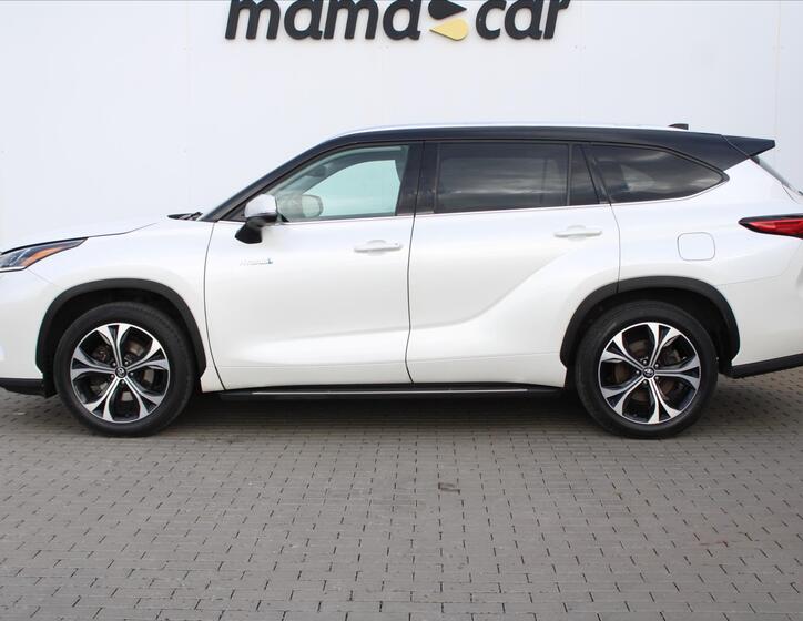 Toyota Highlander 4