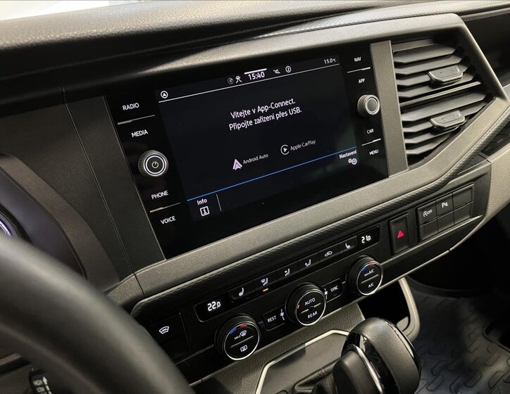 Volkswagen Caravelle 7