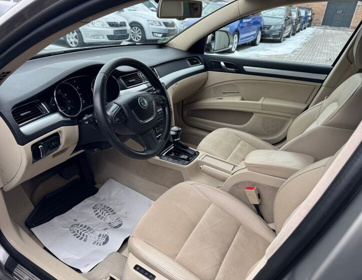 Škoda Superb Kombi 3,6 l 191 kw