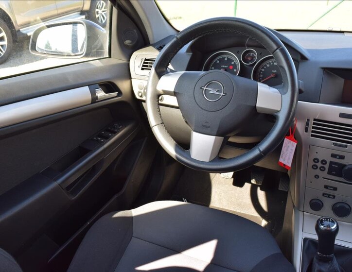 Opel Astra Kombi 1,9 l 74 kw