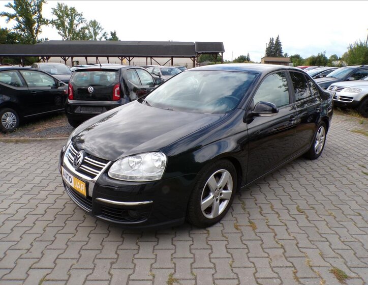 Volkswagen Jetta Sedan 1,4 l 90 kw