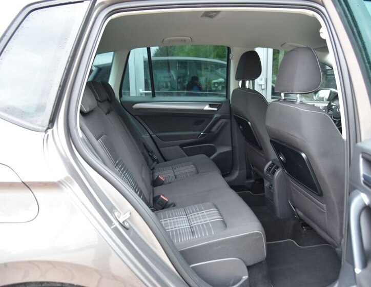 Volkswagen Golf Sportsvan MPV 1,2 l 81 kw