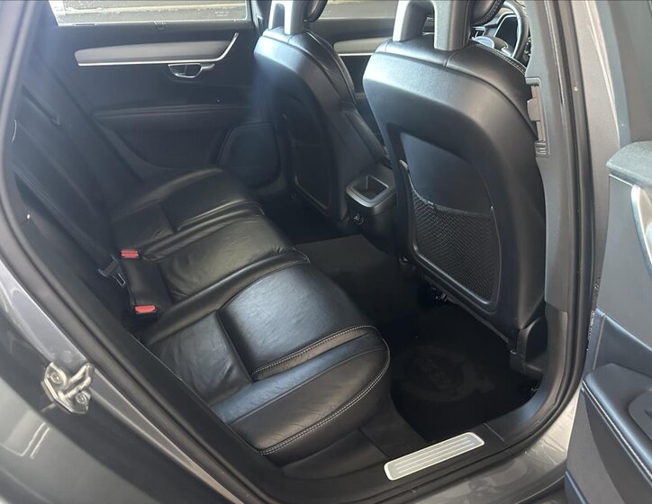 Volvo V90 Kombi 2,0 l 140 kw