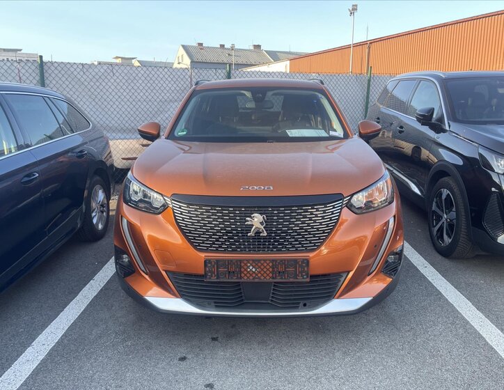 Peugeot 2008 SUV / Terénní 1,5 l 81 kw