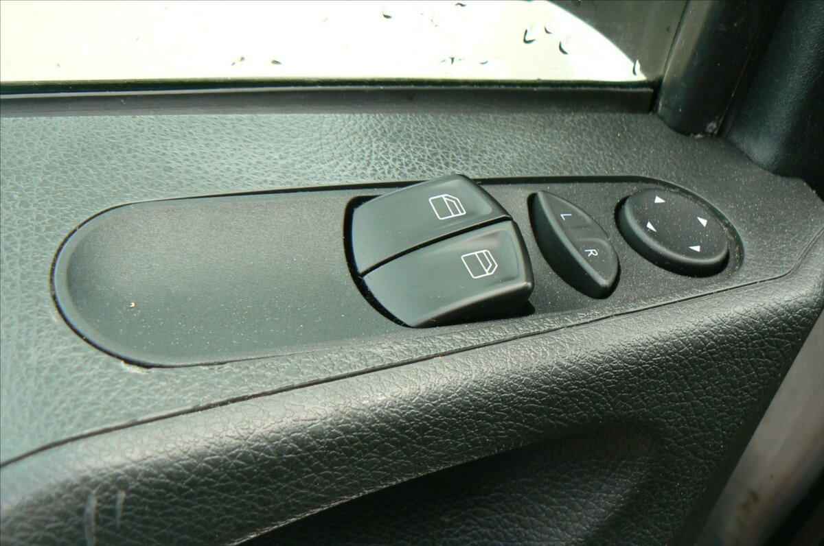 Mercedes-Benz Vito MPV 2,1 l 120 kw