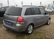 Opel Zafira 4