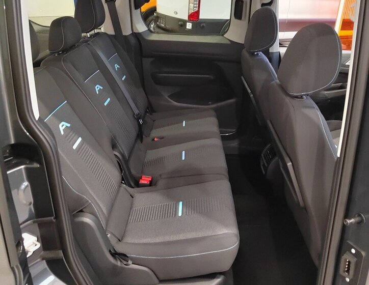 Ford Tourneo Connect MPV 1,5 l 110 kw