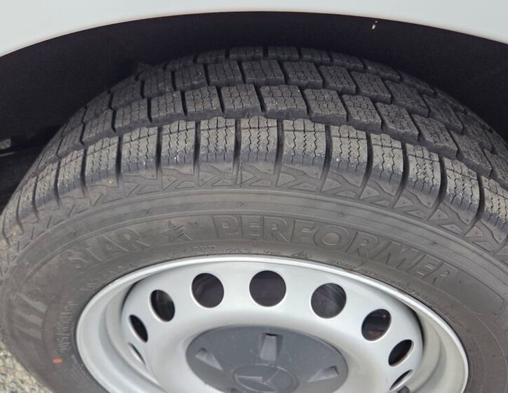 Mercedes-Benz Vito Skříň 2,0 l 120 kw