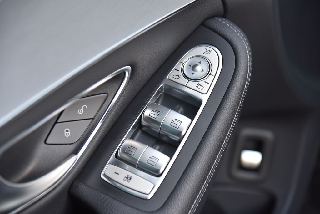 Mercedes-Benz Třídy C Sedan / Limuzína 2,1 l 125 kw