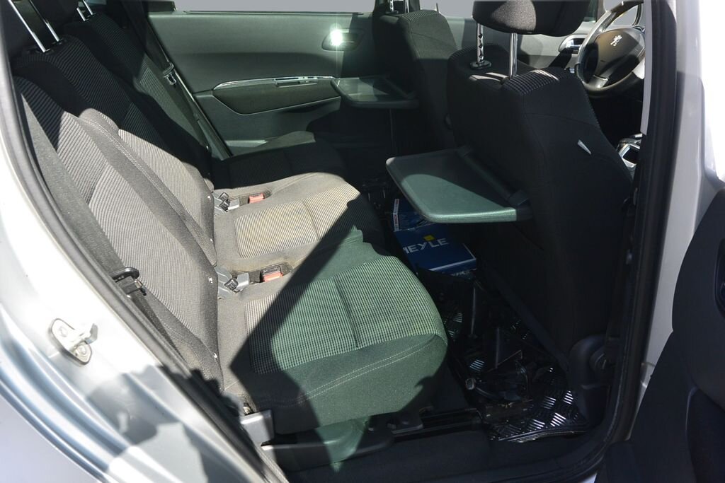 Peugeot 5008 MPV 1,6 l 88 kw