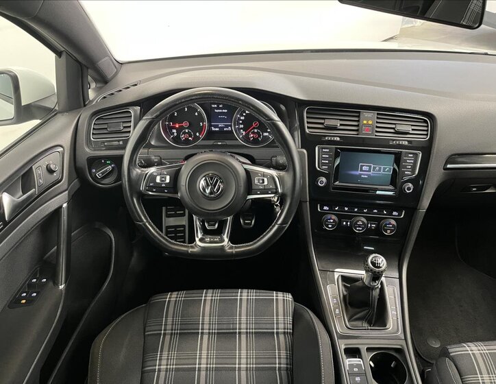 Volkswagen Golf Hatchback 2,0 l 135 kw