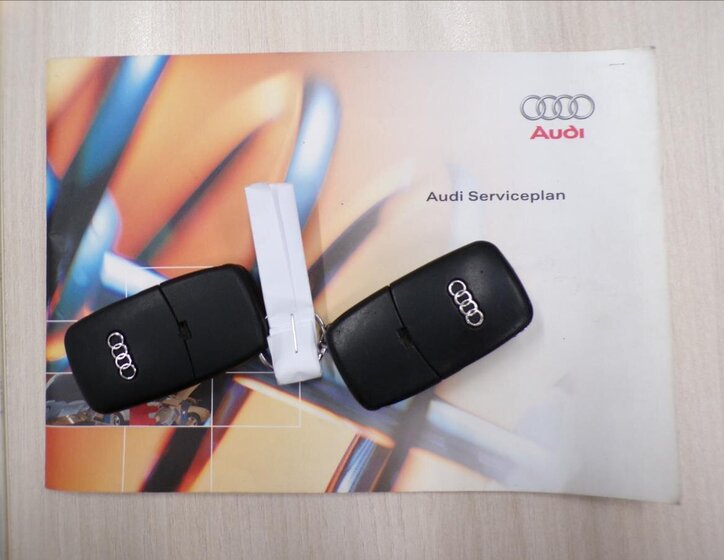 Audi A4 19