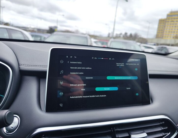 MG Ostatní SUV / Terénní 1,5 l 119 kw