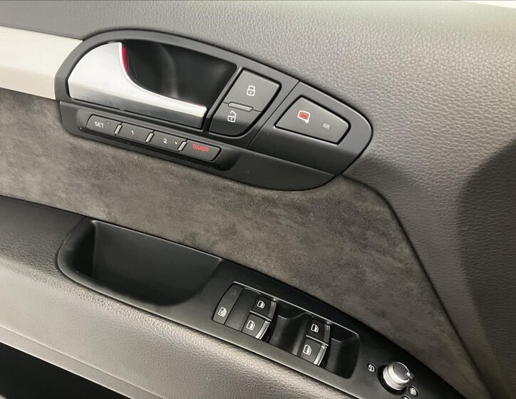 Audi Q7 SUV / Terénní 3,0 l 180 kw