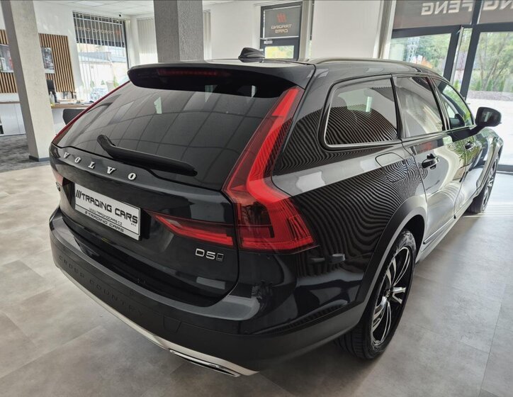 Volvo V90 Kombi 2,0 l 177 kw