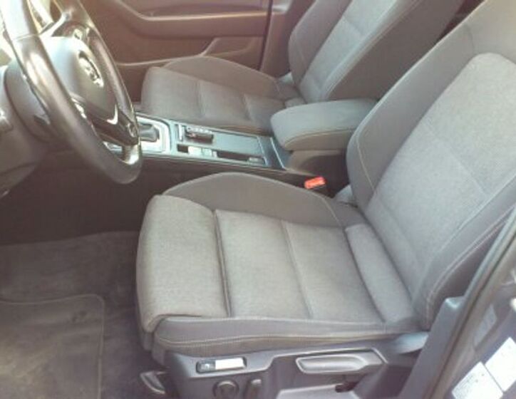 Volkswagen Passat 25