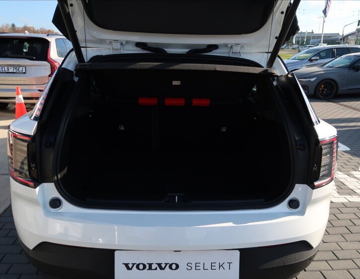 Volvo EX30 SUV 0,0 200 kw